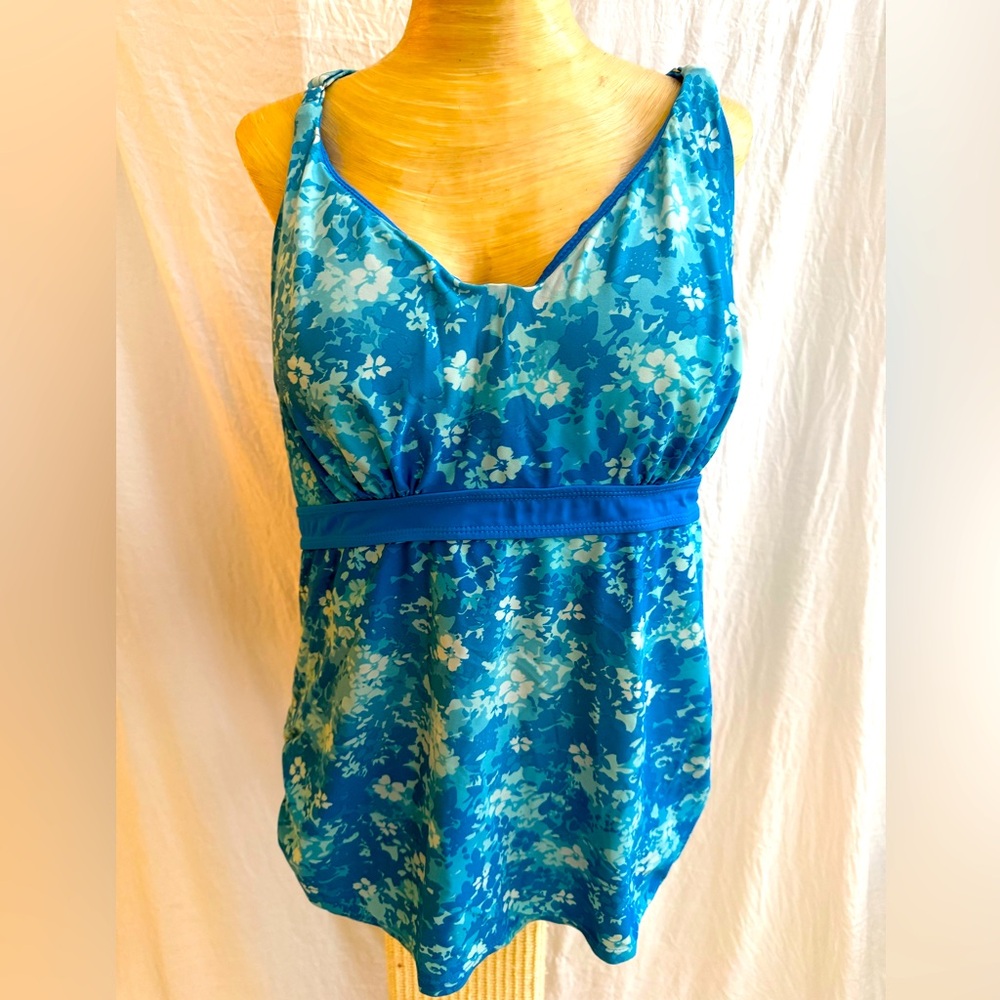 🔴 or 3 for $24 Sexy plus size bathing top